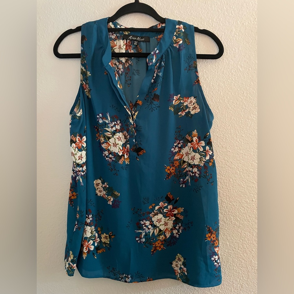 Blue Floral Sleeveless Blouse - Blue Rain